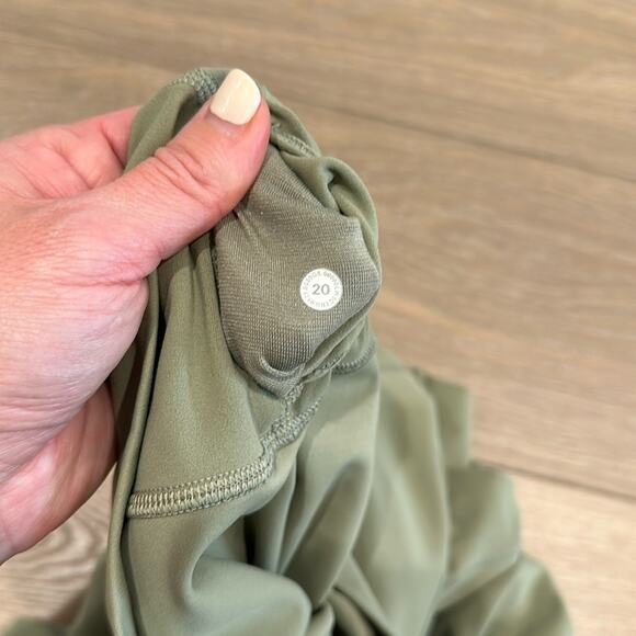 LULULEMON Rosemary Green Align High Rise Active Workout Leggings Size 20 - Picture 9 of 11